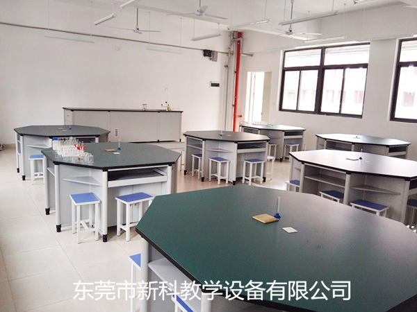 <a href='http://qmcku.cn/' target='1' style='font-size:14px; font-weight:bold; color:#0080ff;'>物理實(shí)驗(yàn)室</a>設(shè)備